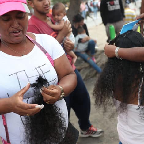 CRISIS DEEPENS: Starving Venezuelans ‘Selling Hair’ for Food, Medicine as Salaries Become ‘Worthless’