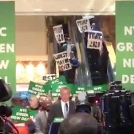 ‘WORST MAYOR EVER’: Bill De Blasio MOCKED at ‘Green New Deal’ Rally Inside Trump Tower