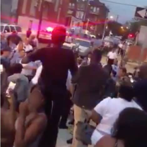 DISGUSTING DISPLAY: Crowd Harasses, Taunts Philadelphia Police During 8-Hour Long Shootout