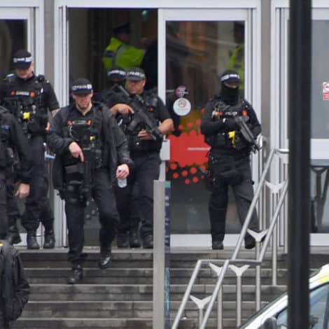 UK POLICE: Stabbing Spree at Manchester Shopping Center ‘Likely Terrorism,’ 3 Hospitalized