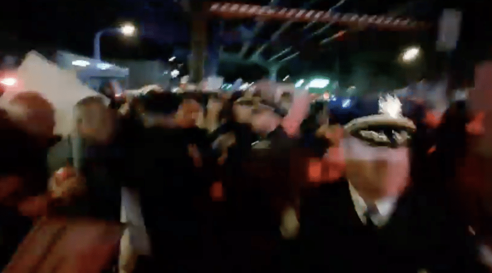 SHELTER STANDOFF: Protesters Swarm Proposed Homeless Shelter Site, Clash With Cops In Brooklyn [WATCH]