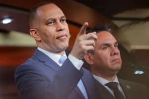 25TH AMENDMENT FEVER: Delusional Dems Float Removal—Jeffries Fans The Flames: Report